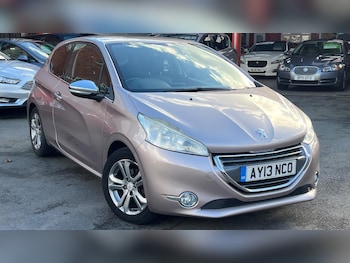 Used Peugeot 208 2013 for sale - 78461515: Photo