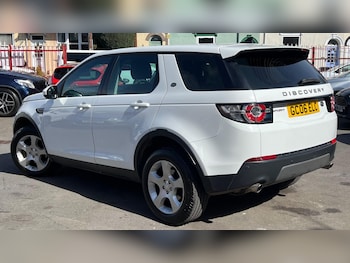 Used Land Rover Discovery Sport 2016 for sale - 78892333: Photo