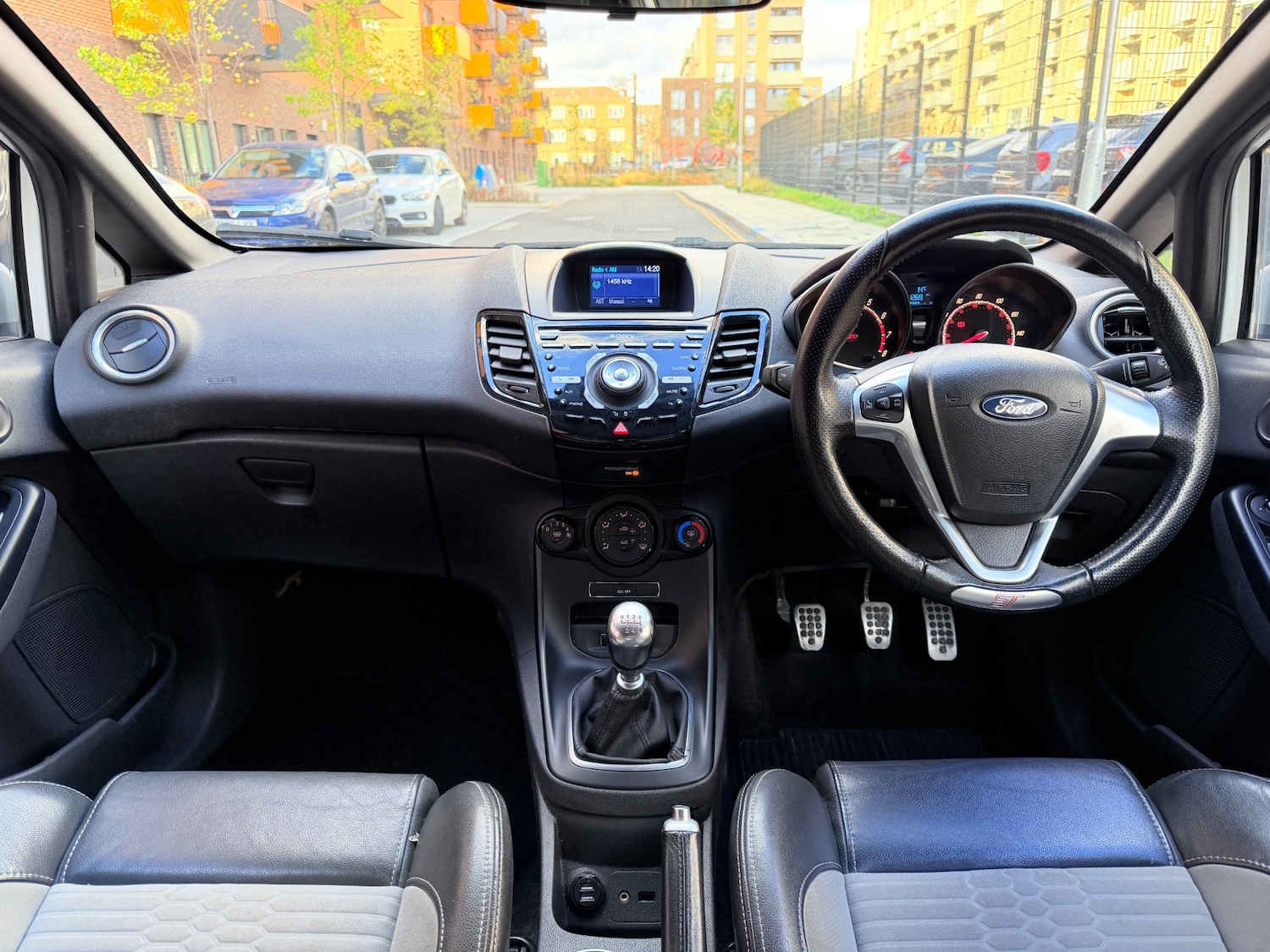 Used Ford Fiesta 2014 for sale - 76366297: Photo 11