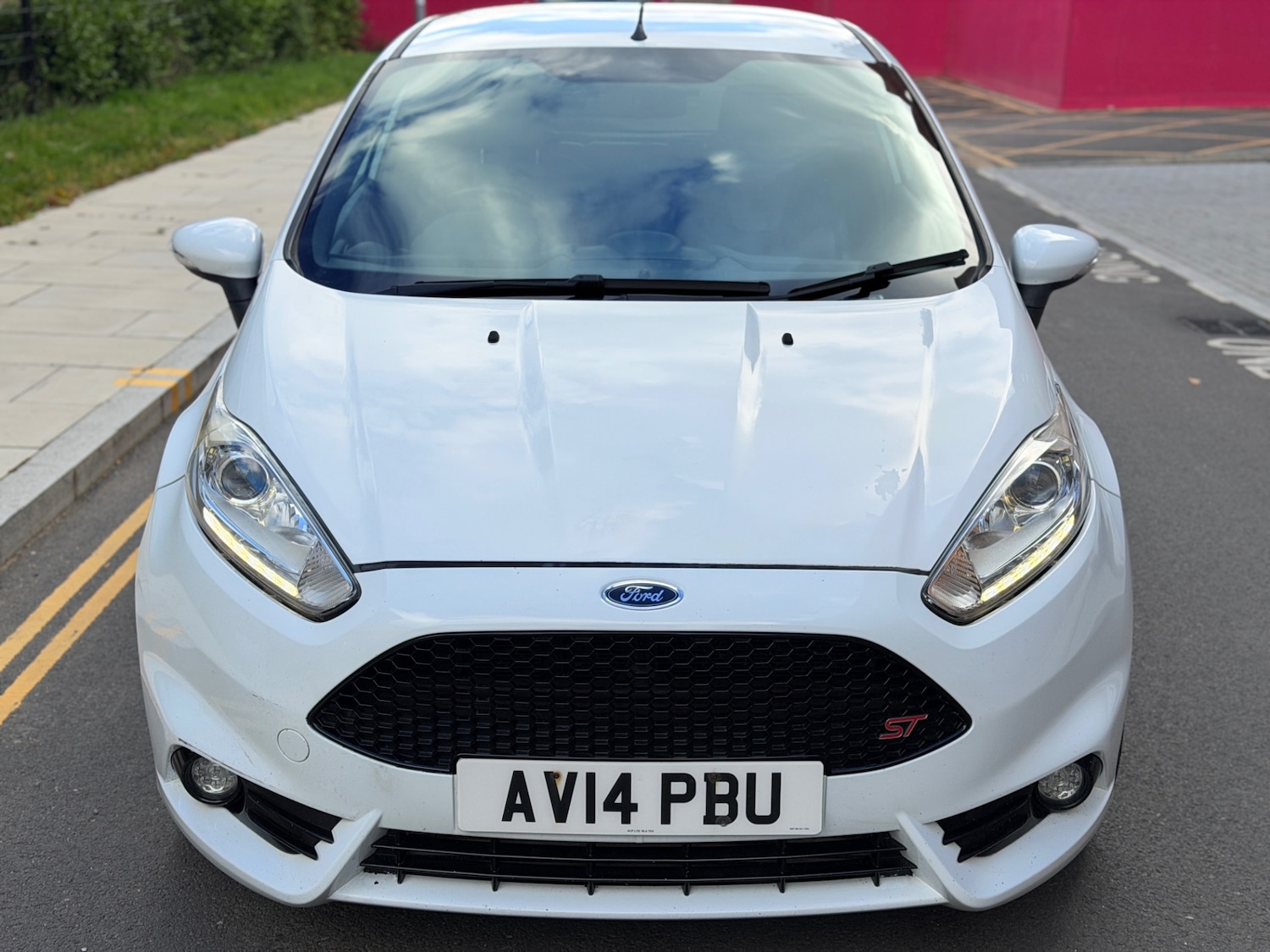 Used Ford Fiesta 2014 for sale - 76366297: Photo 2