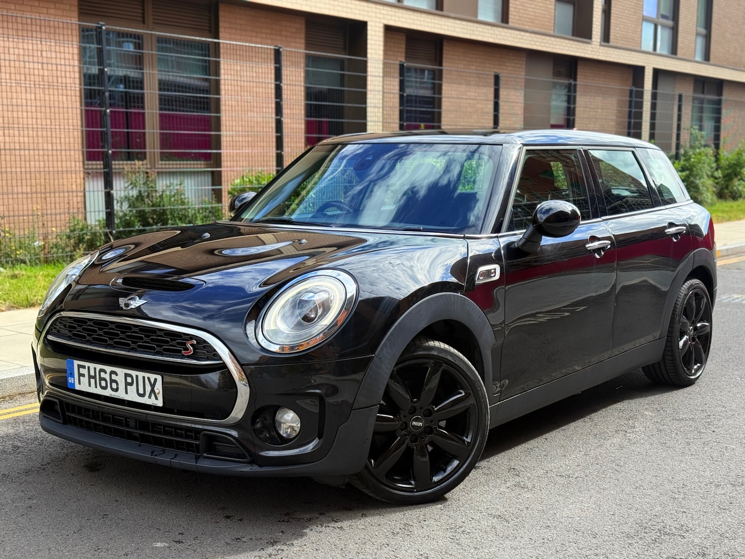 Used MINI Clubman 2016 for sale - 75950543: Photo 1