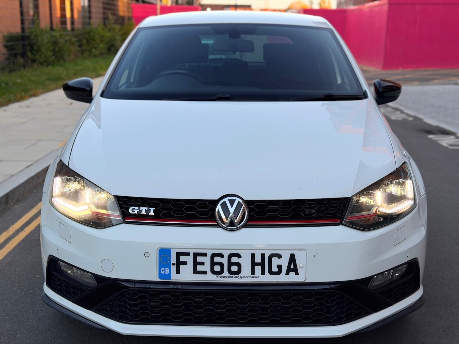 Used Volkswagen Polo 2016 for sale - 76372171: Photo 2