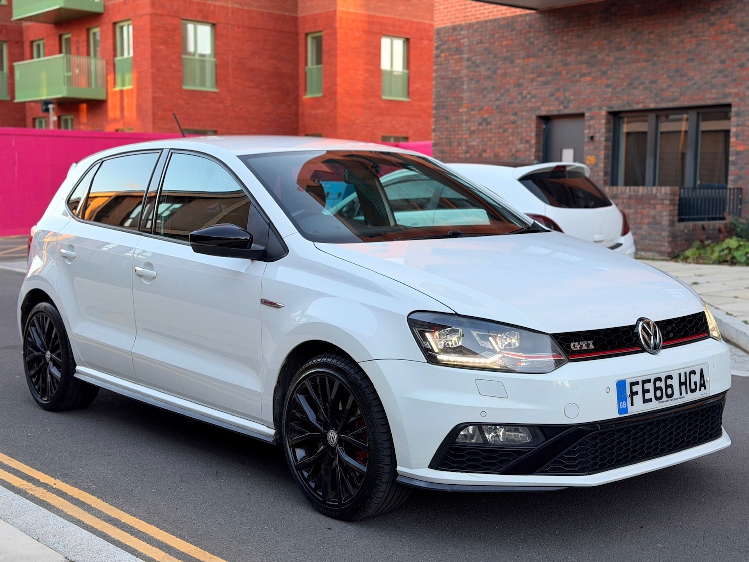 Used Volkswagen Polo 2016 for sale - 76372171: Photo 3