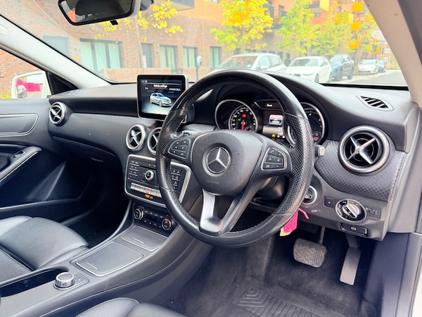 Used Mercedes-Benz A-Class 2015 for sale - 76264455: Photo 11