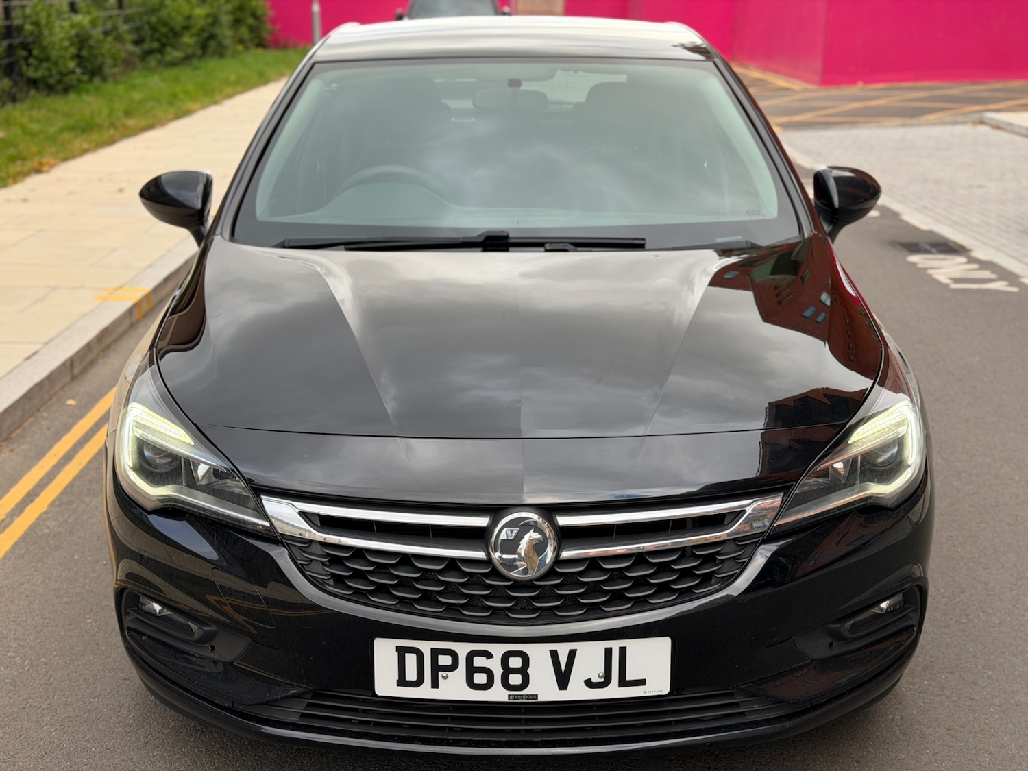Used Vauxhall Astra 2018 for sale - 76372169: Photo 2