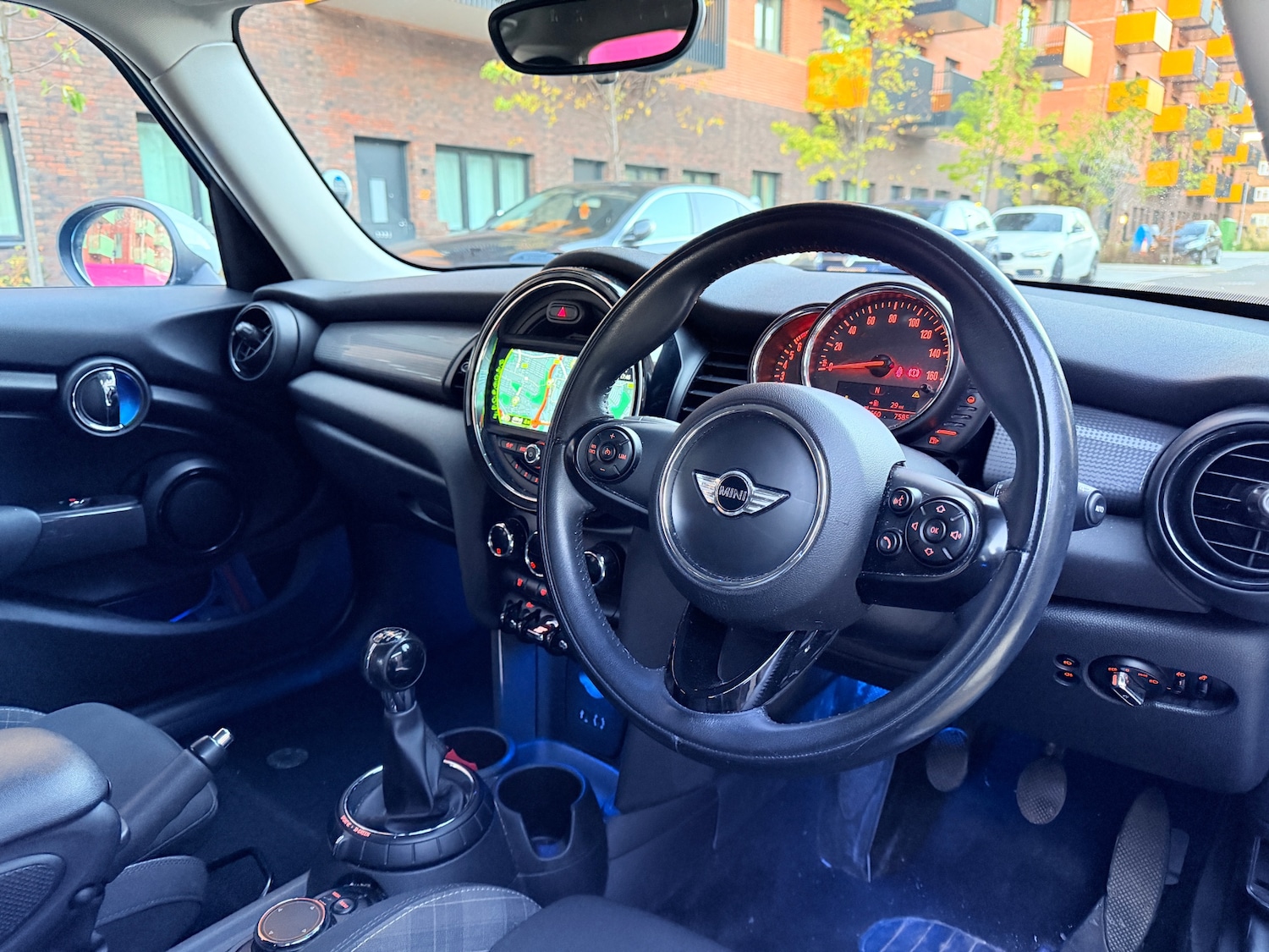 Used MINI Hatch 2015 for sale - 76473940: Photo 10