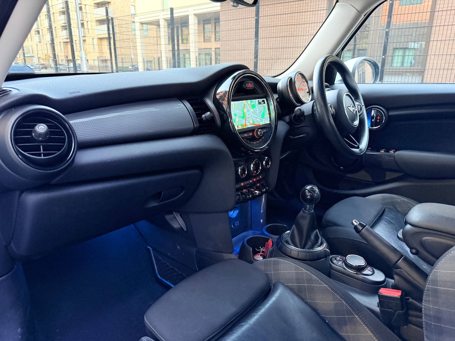 Used MINI Hatch 2015 for sale - 76473940: Photo 12