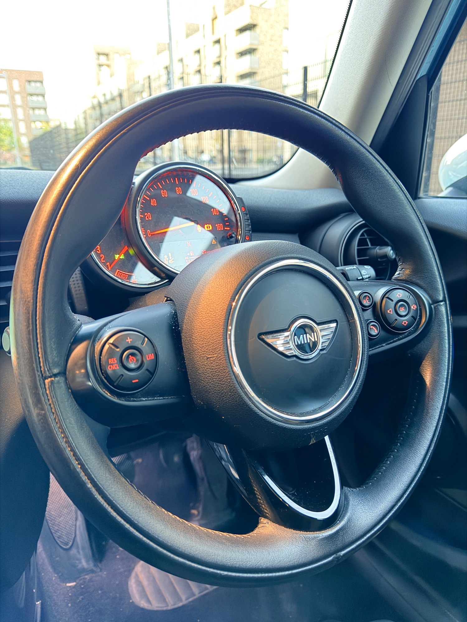 Used MINI Hatch 2015 for sale - 76473940: Photo 18