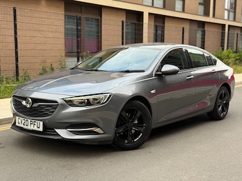 Vauxhall - Insignia