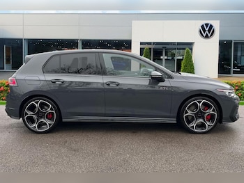 Used Volkswagen Golf 2025 for sale - 78070784: Photo