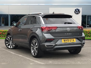 Used Volkswagen T-Roc 2019 for sale - 76796961: Photo