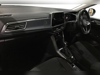 Used Volkswagen T-Roc 2022 for sale - 77413649: Photo