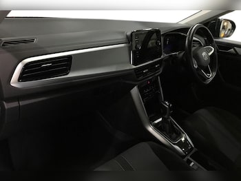 Used Volkswagen T-Roc 2022 for sale - 77413644: Photo