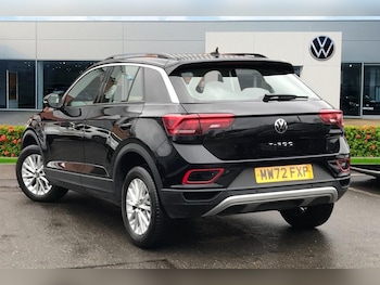 Used Volkswagen T-Roc 2022 for sale - 77413644: Photo