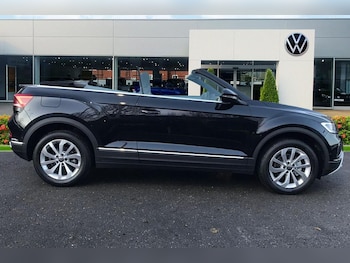 Used Volkswagen T-Roc 2025 for sale - 77032517: Photo