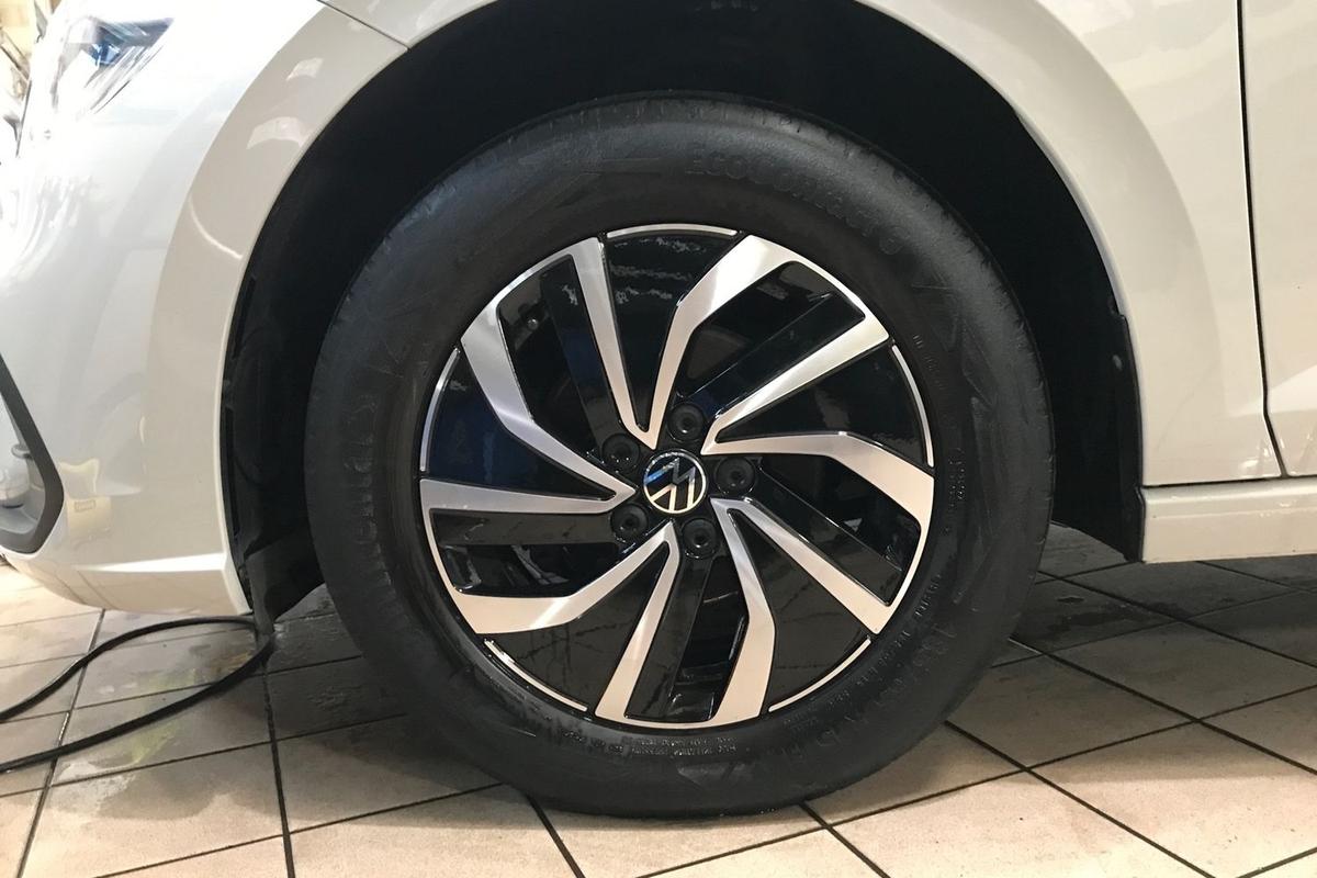 Used Volkswagen Polo 2023 for sale - 77542125: Photo 5