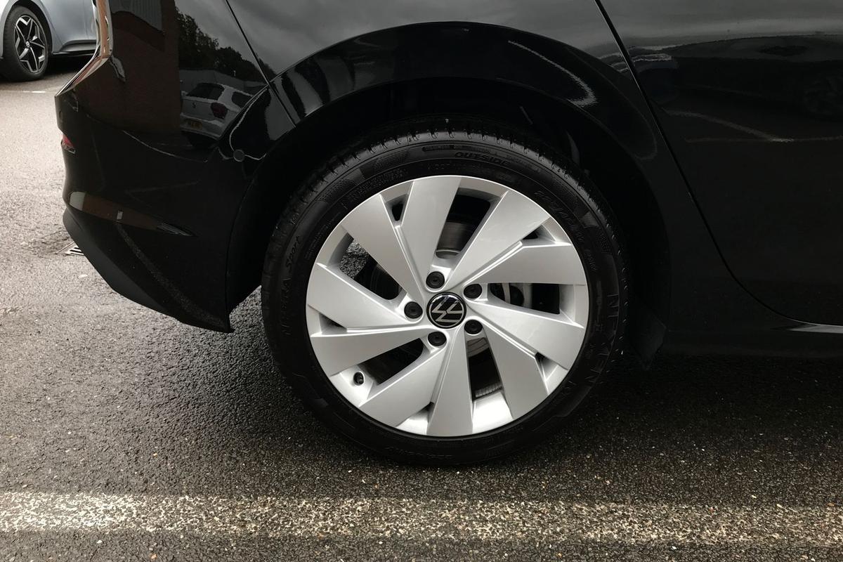 Used Volkswagen Golf 2025 for sale - 76678952: Photo 5