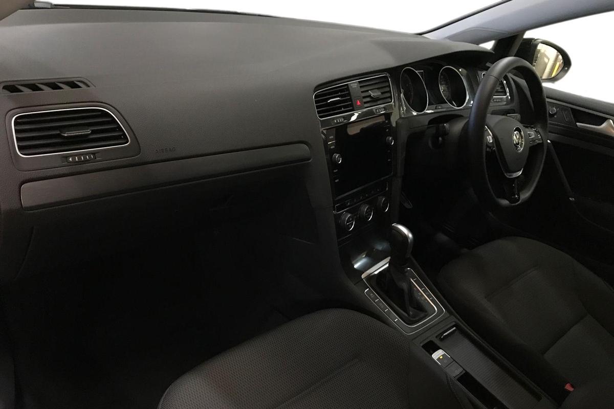 Used Volkswagen Golf 2020 for sale - 77413735: Photo 2