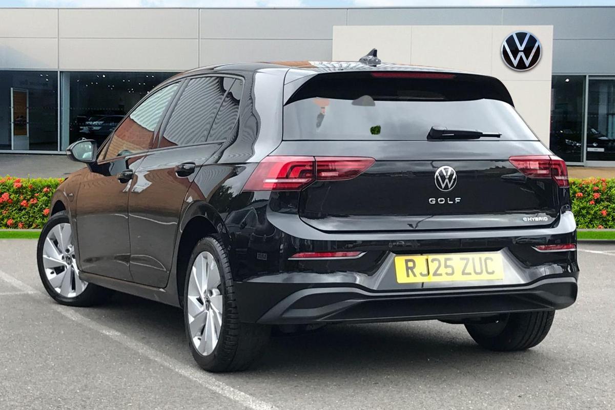 Used Volkswagen Golf 2025 for sale - 76679089: Photo 3