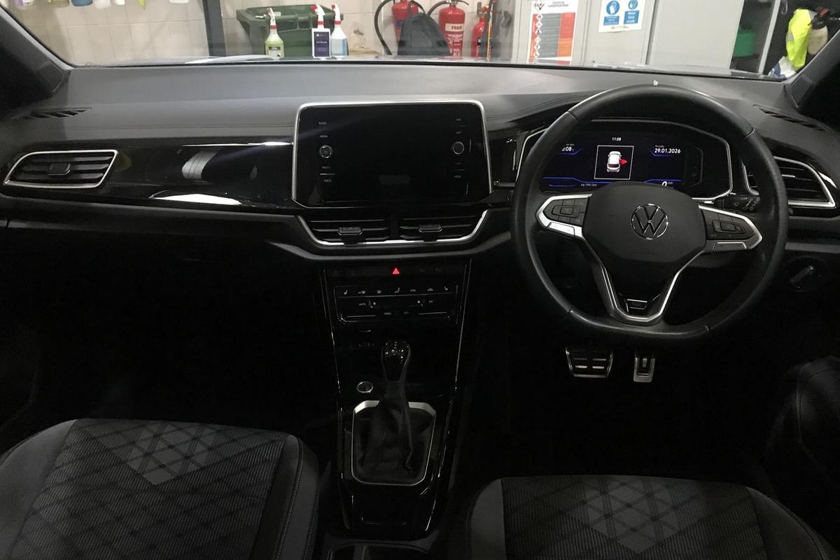 Used Volkswagen T-Roc 2023 for sale - 77542310: Photo 10