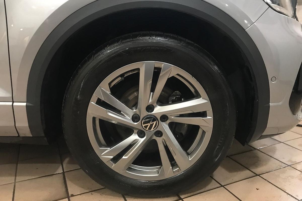 Used Volkswagen T-Roc 2023 for sale - 77542310: Photo 5