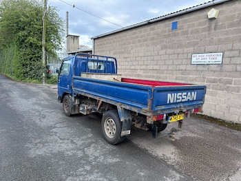 Used Nissan Cabstar 2000 for sale - 75469907: Photo