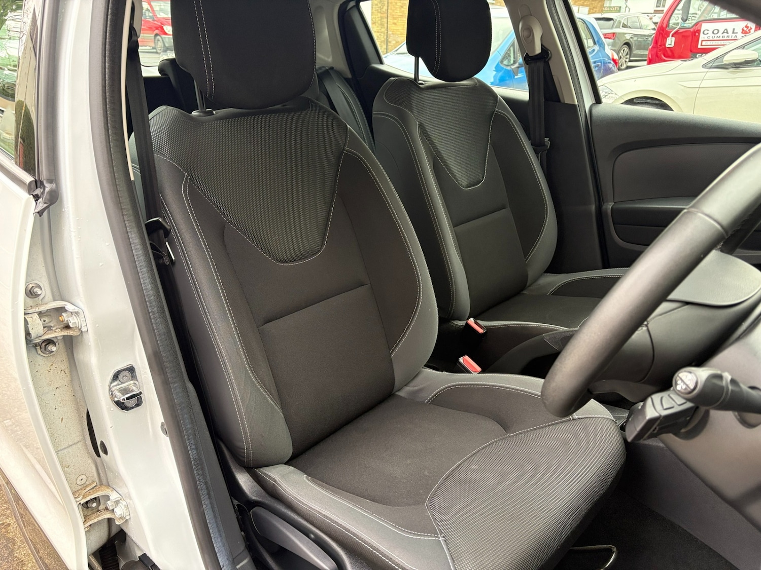 Used Renault Clio 2017 for sale - 77061307: Photo 8