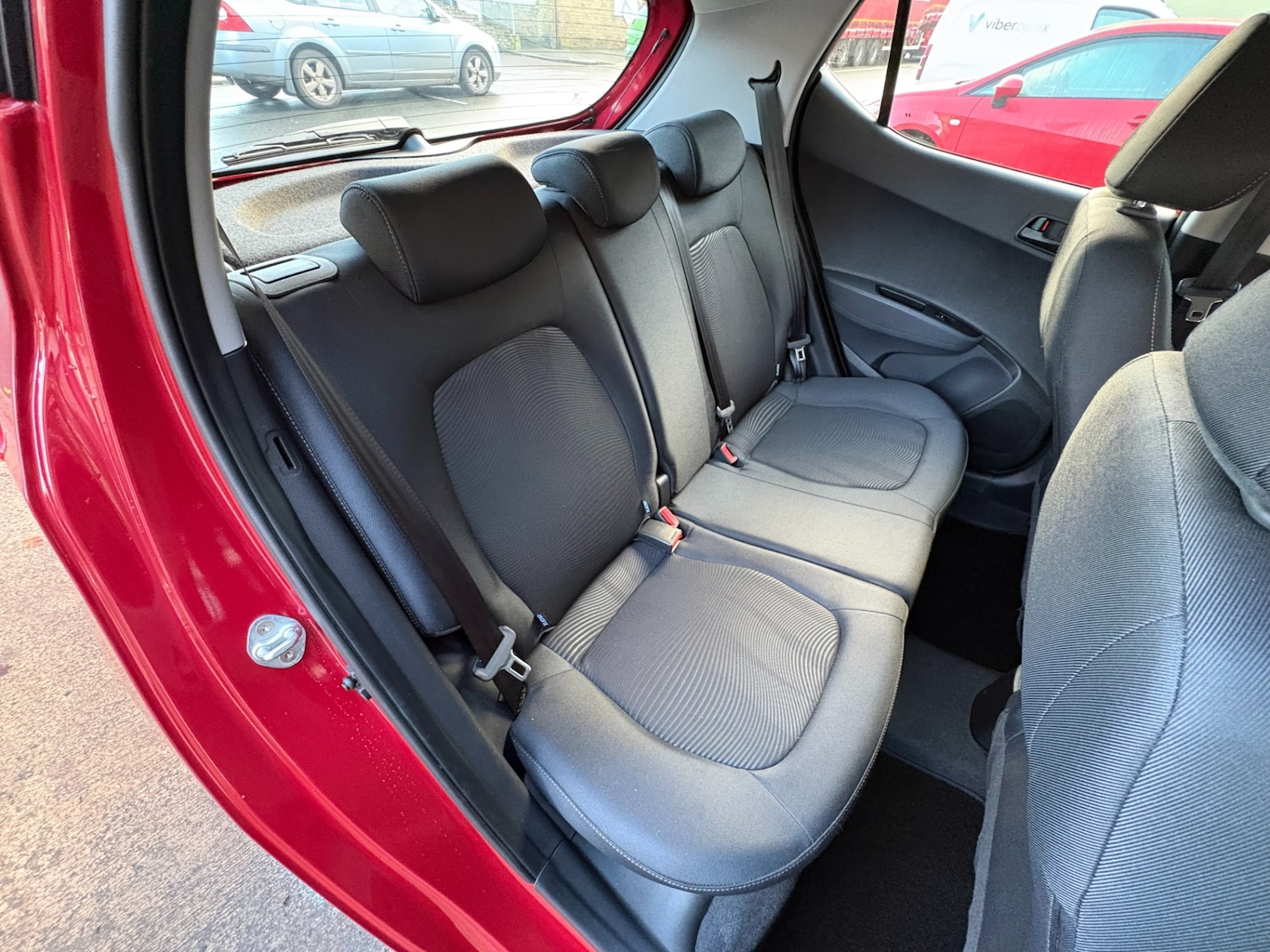 Used Hyundai i10 2017 for sale - 76532540: Photo 10