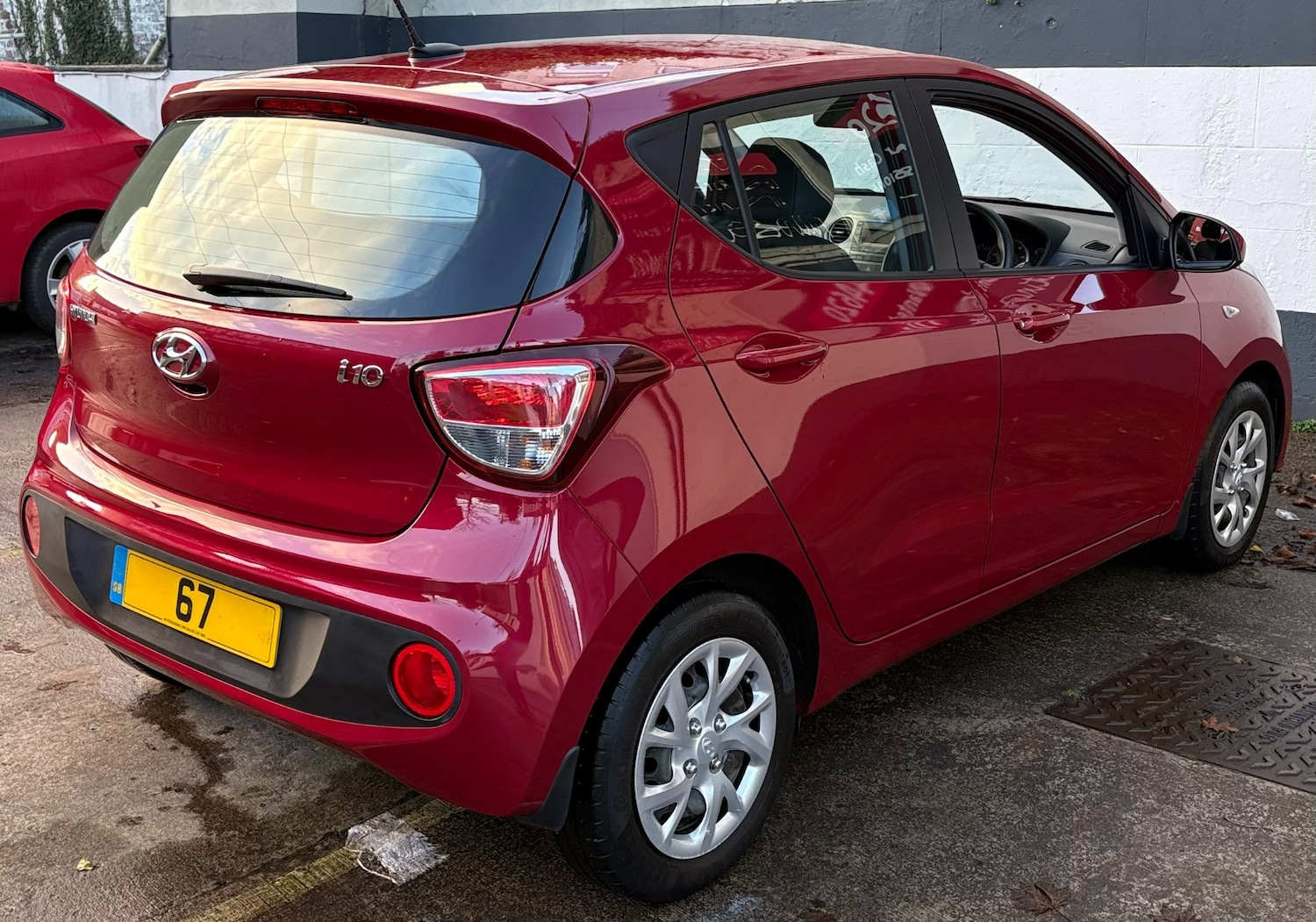 Used Hyundai i10 2017 for sale - 76532540: Photo 6