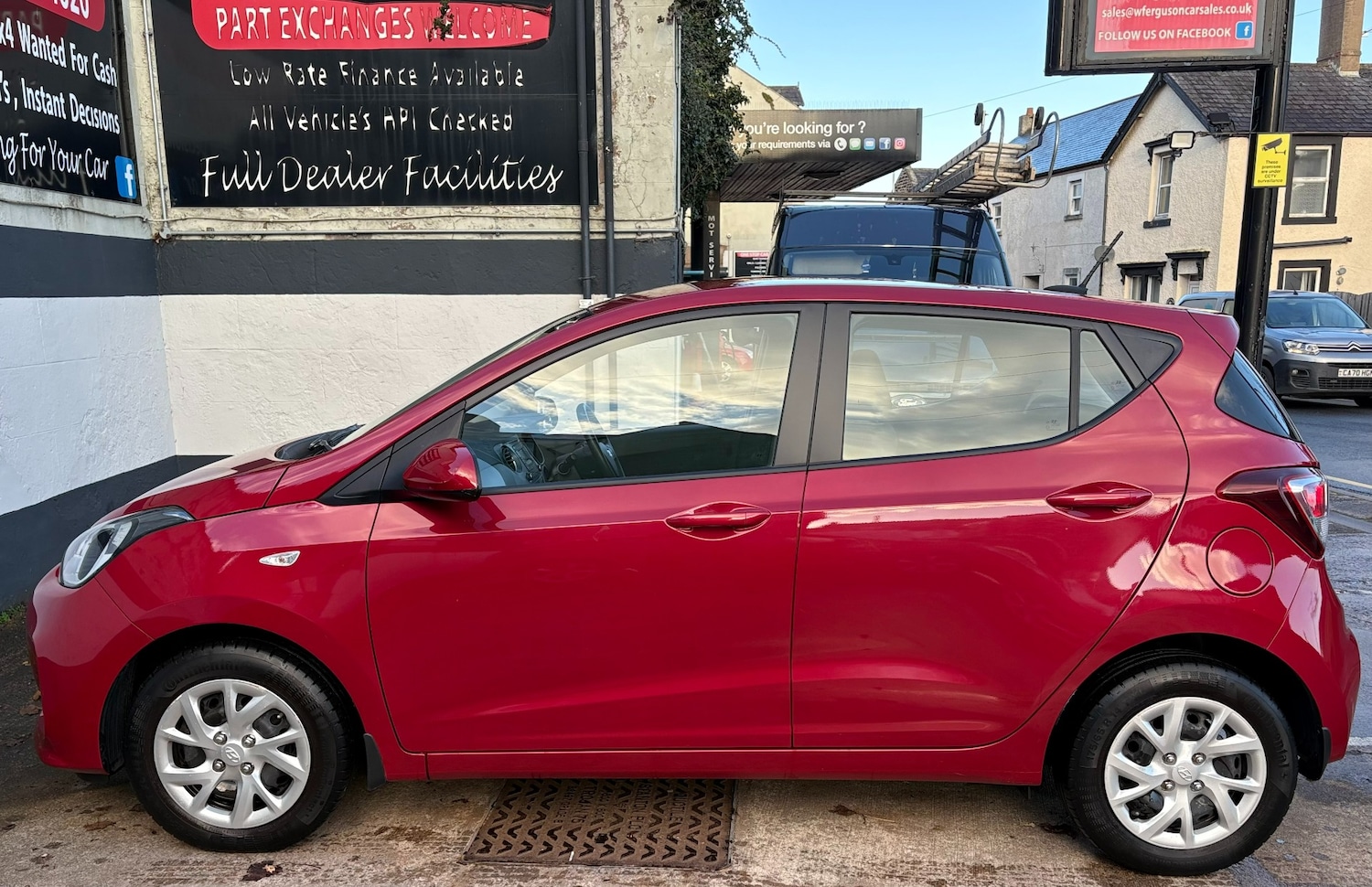 Used Hyundai i10 2017 for sale - 76532540: Photo 7