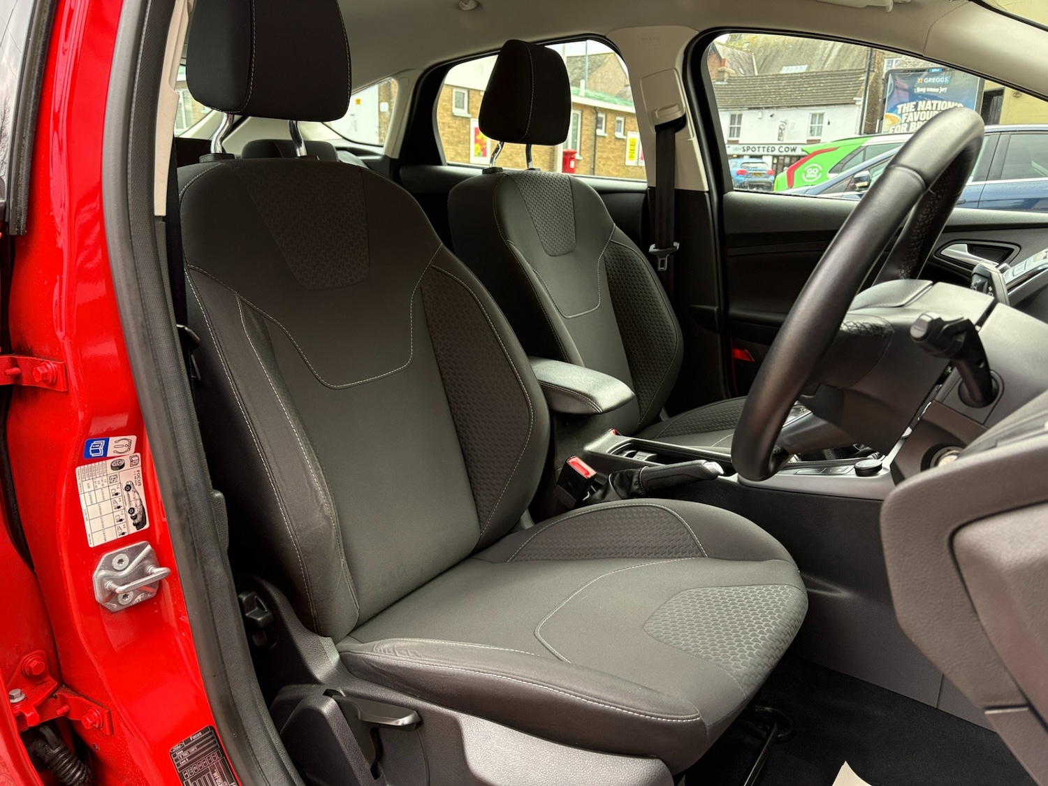 Used Ford Focus 2015 for sale - 77485581: Photo 8