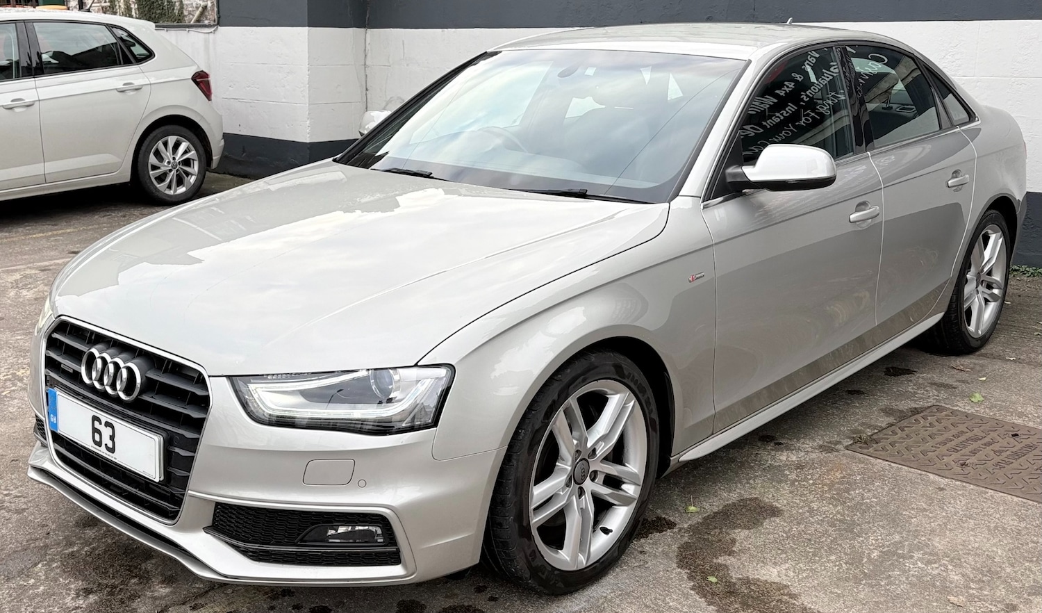 Used Audi A4 2013 for sale - 76709812: Photo 3