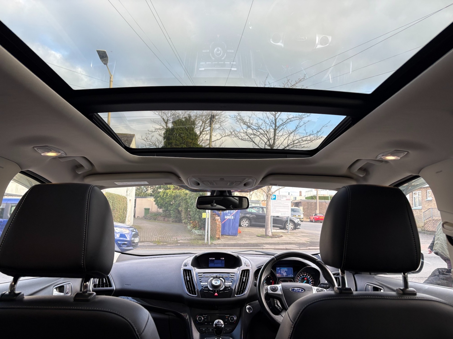 Used Ford Kuga 2015 for sale - 77107115: Photo 4