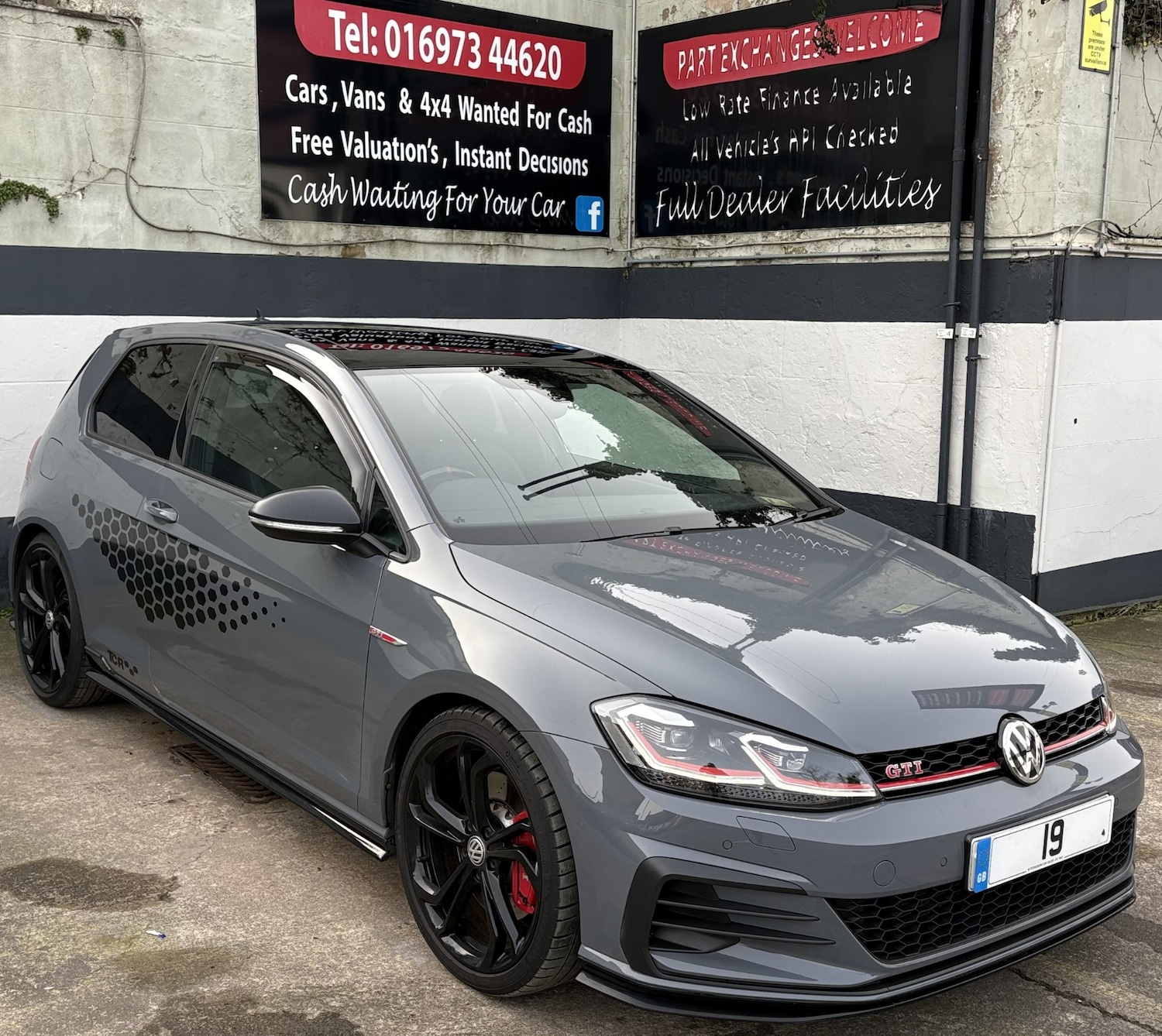 Used Volkswagen Golf 2019 for sale - 77616169: Photo 2