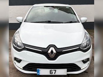 Used Renault Clio 2017 for sale - 76652831: Photo