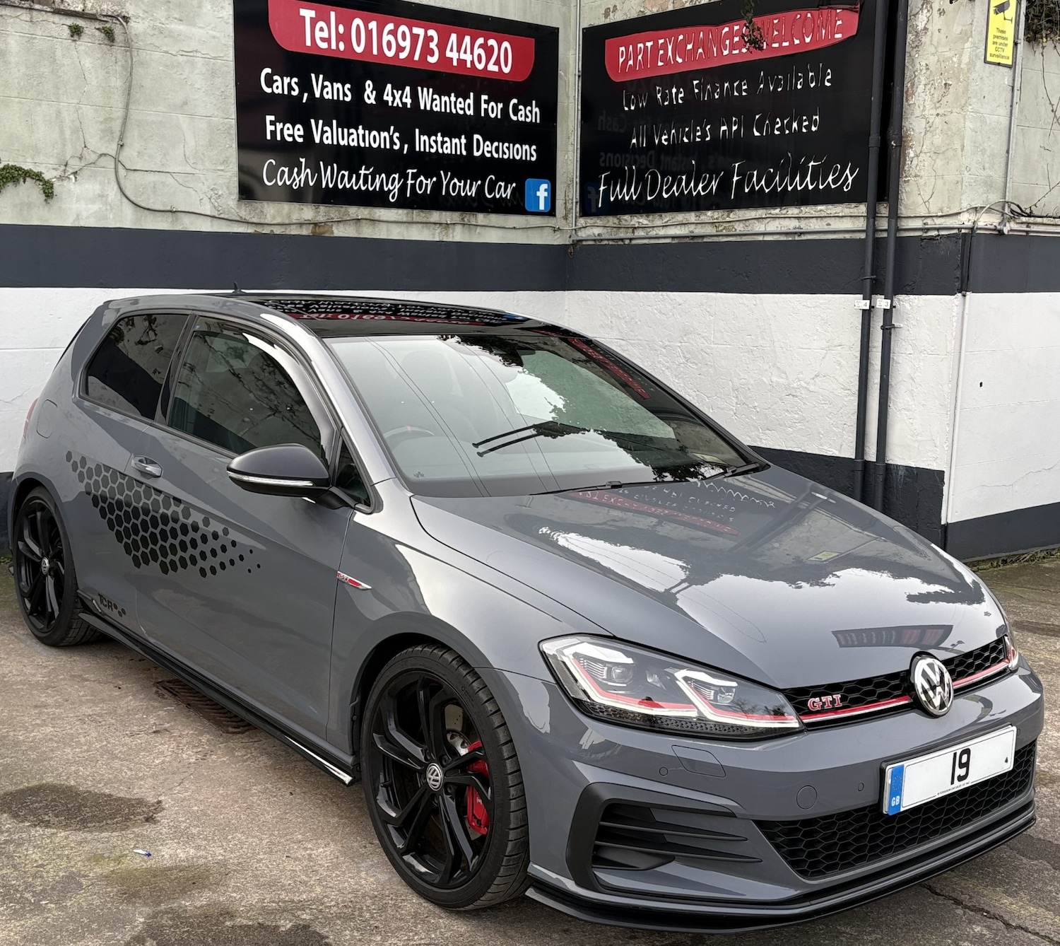 Used Volkswagen Golf 2019 for sale - 77717843: Photo 2