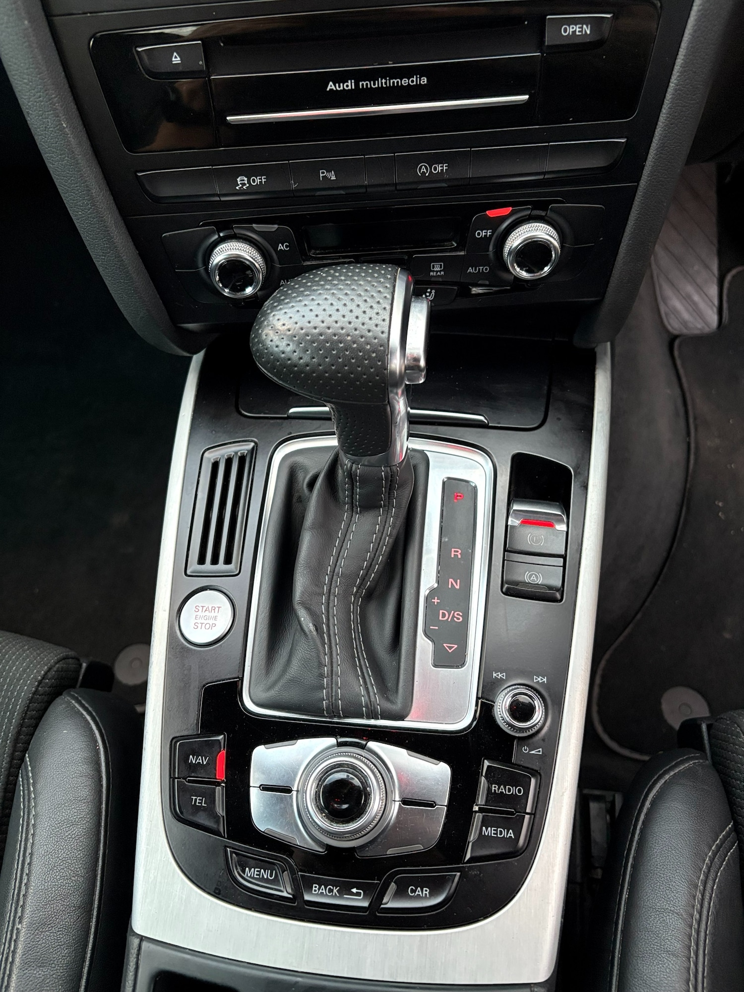 Used Audi A4 2013 for sale - 76844816: Photo 10