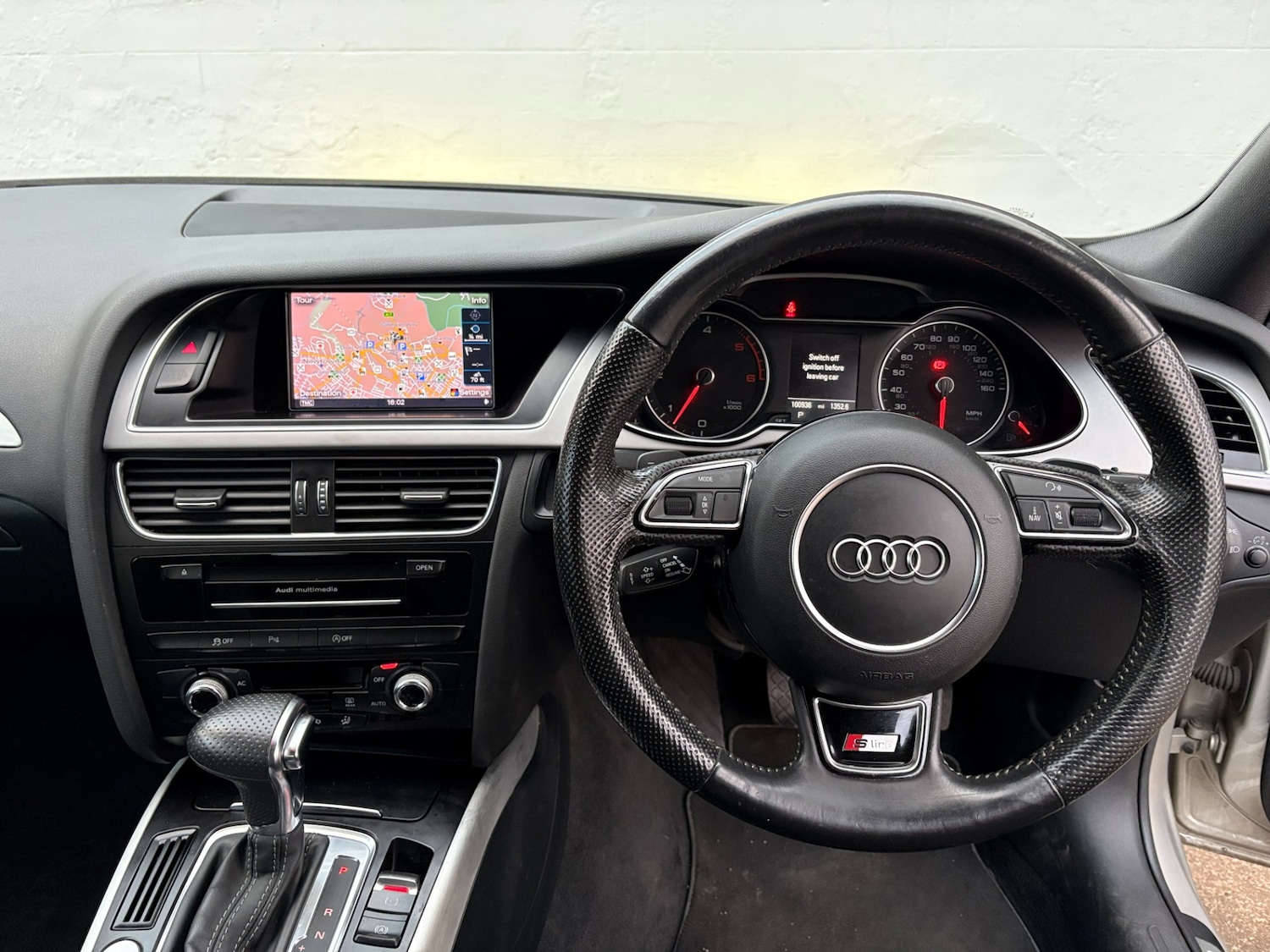 Used Audi A4 2013 for sale - 76673065: Photo 8