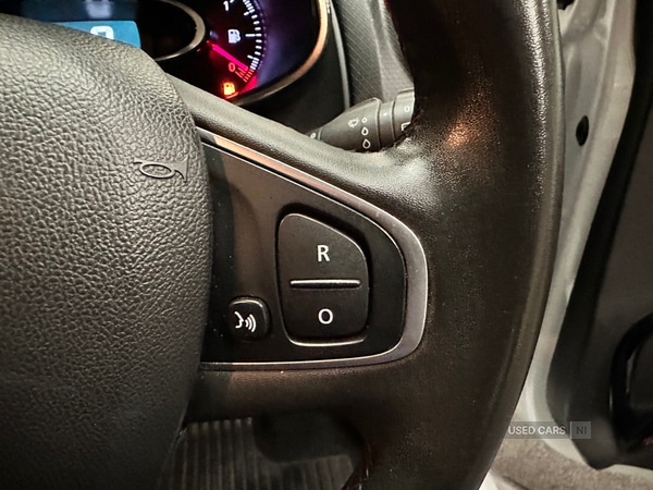 Used Renault Clio 2018 for sale - 76667759: Photo 6