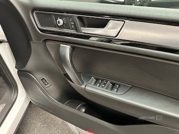 Used Volkswagen Touareg 2016 for sale - 75402781: Photo
