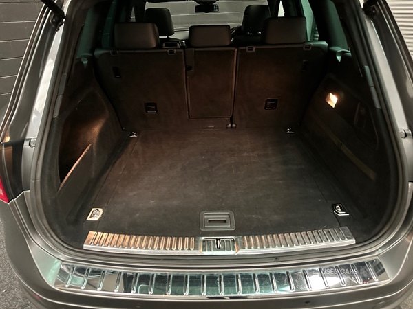 Used Volkswagen Touareg 2013 for sale - 76419351: Photo 16