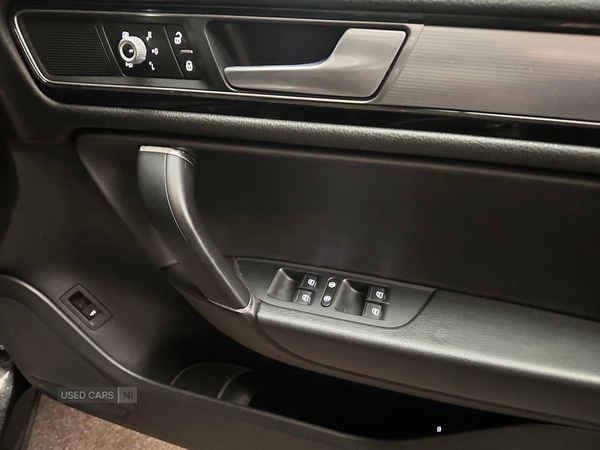 Used Volkswagen Touareg 2016 for sale - 77306457: Photo 3