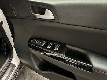 Used Kia Sportage 2018 for sale - 76927291: Photo