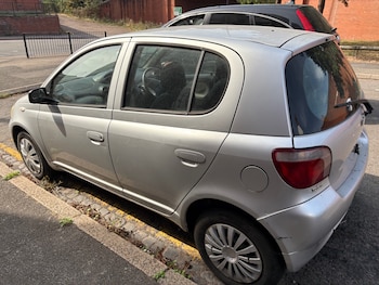 Used Toyota Yaris 2001 for sale - 75633201: Photo