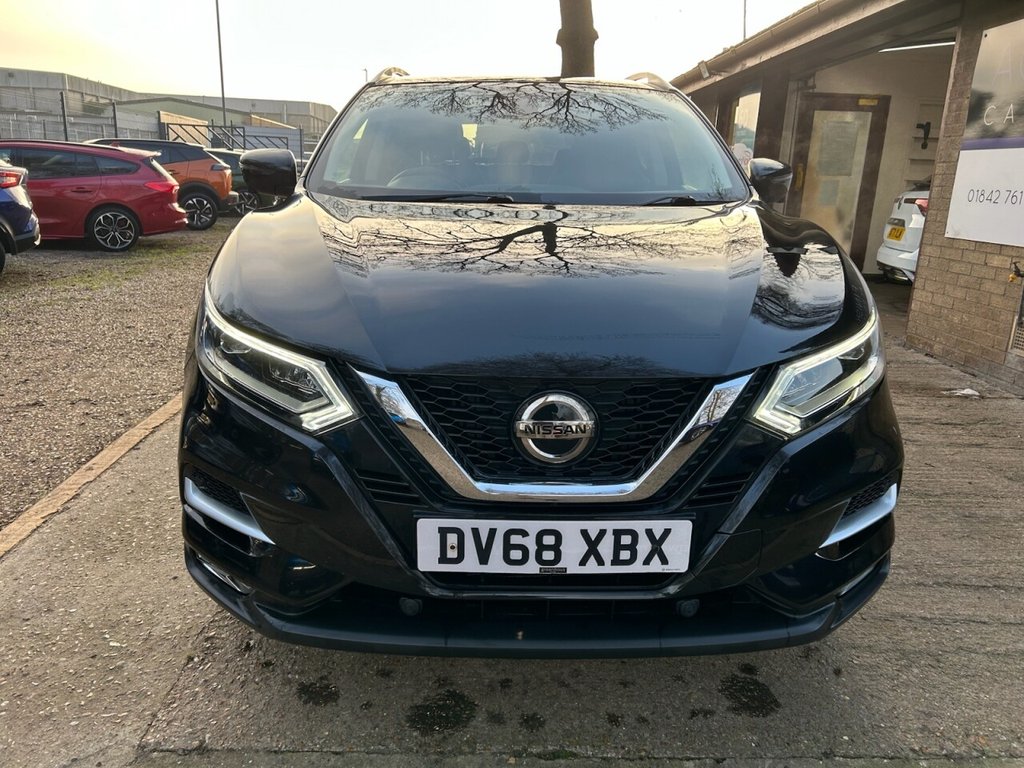 Used Nissan Qashqai 2018 for sale - 77806504: Photo 2