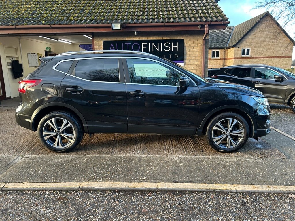 Used Nissan Qashqai 2018 for sale - 77659818: Photo 2