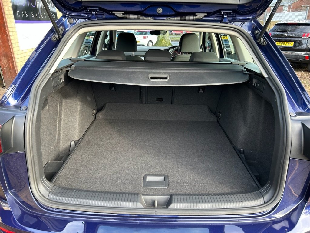 Used Volkswagen Golf 2022 for sale - 77659842: Photo 15