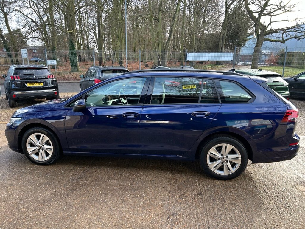 Used Volkswagen Golf 2022 for sale - 77659842: Photo 8