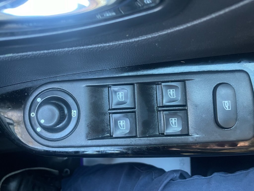 Used Renault Captur 2016 for sale - 77659859: Photo 18