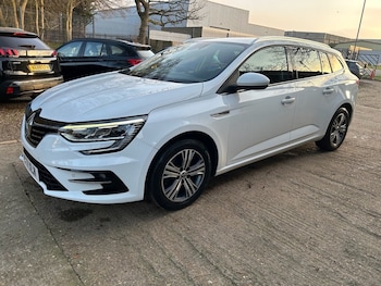 Used Renault Megane 2022 for sale - 77780772: Photo
